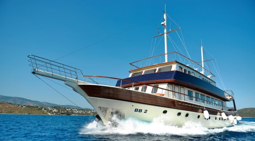 Luxury Yacht Rental