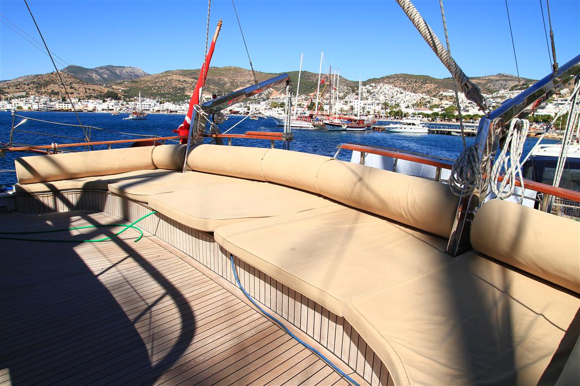 luxury yacht rental bodrum