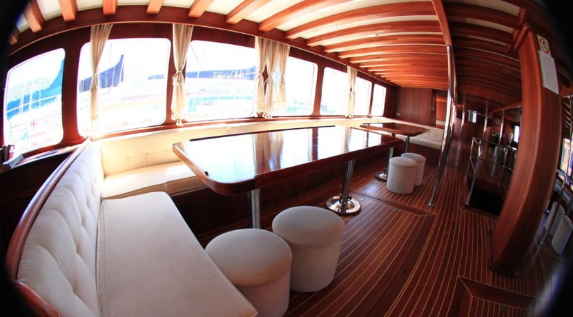 Luxury Yacht Rental