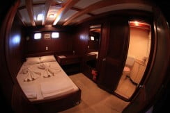 Luxury Yacht Rental