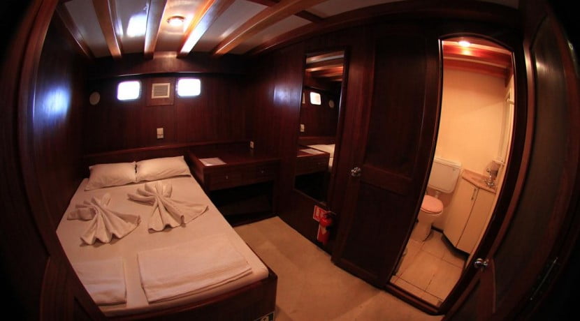 Luxury Yacht Rental