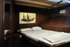 Luxury Yacht Rental