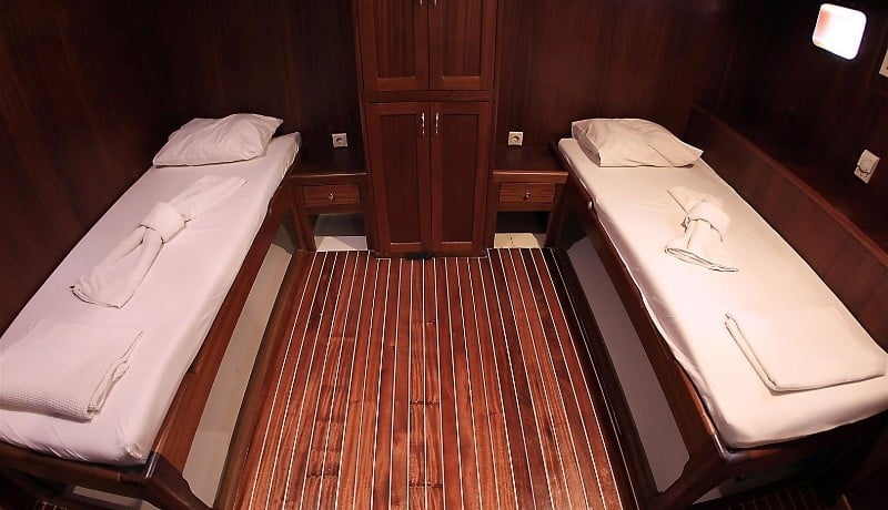 Luxury Yacht Rental