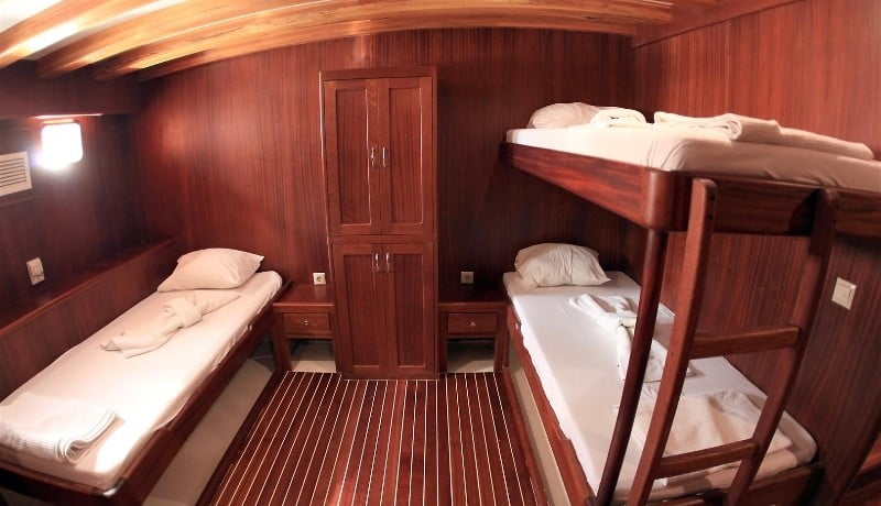 Luxury Yacht Rental