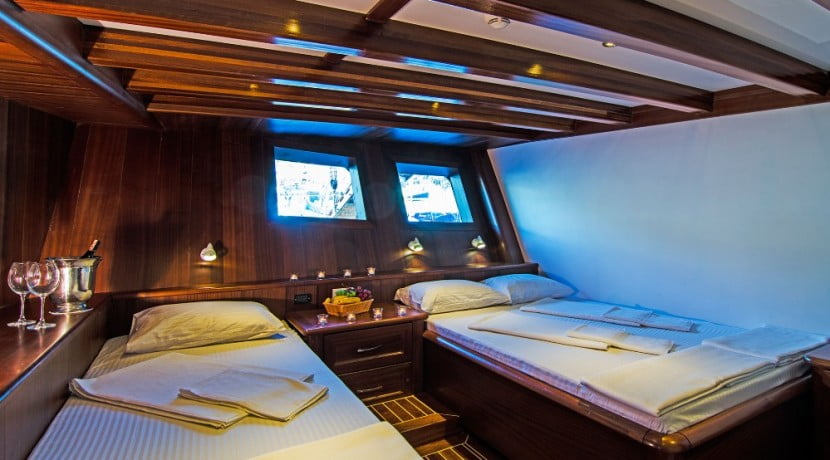 Luxury Yacht Rental
