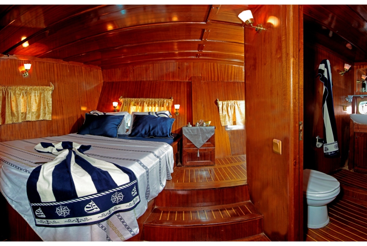 Gulet Azra Deniz for charter in Turkey and Greek Islands, AzraDeniz Luxury crewed yacht for rent