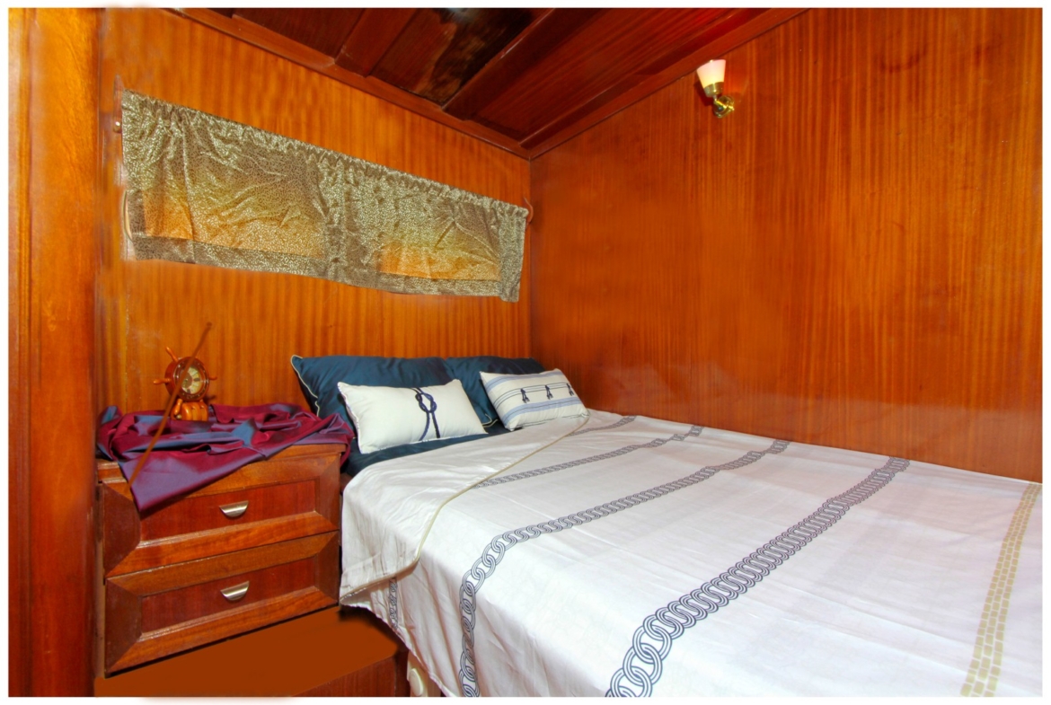 Gulet Azra Deniz for charter in Turkey and Greek Islands, AzraDeniz Luxury crewed yacht for rent